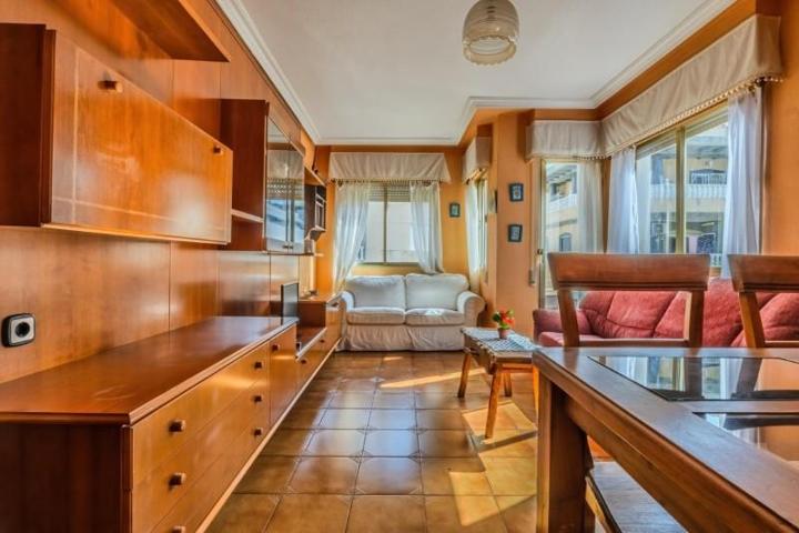Apartamento en venta en Torrevieja, Torrevieja photo 0