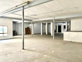Local comercial en venta en Elche, Carrus photo 0