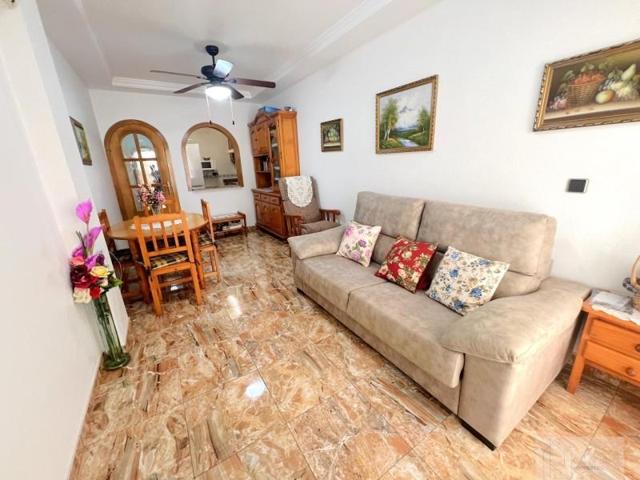Apartamento en venta en Torrevieja, Estacion de autobuses photo 0