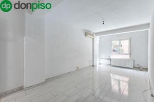 Piso en venta en Granada, Vergeles photo 0
