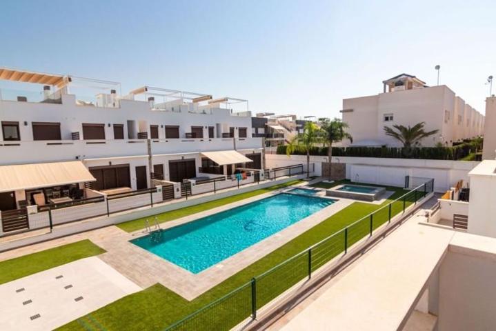 Duplex en venta en Torrevieja photo 0