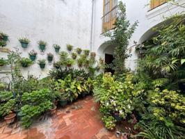 Casa en venta en Córdoba, Casco Antiguo photo 0