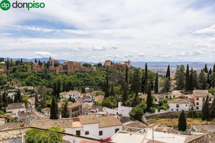 Casa en venta en Granada, Albaycin photo 0