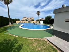 Bungalow en venta en Torrevieja photo 0