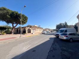 Adosada en venta en Guardamar del Segura, Urbanización Buenavista photo 0