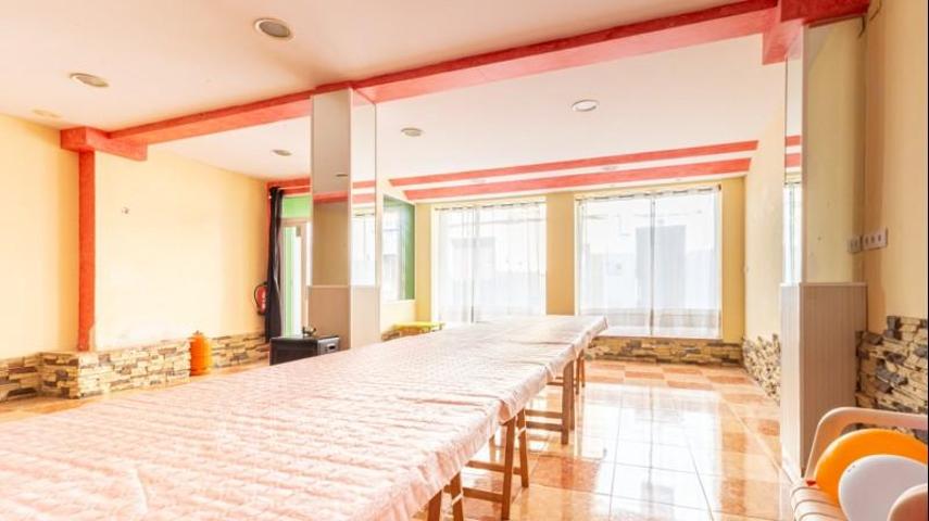 Local comercial en venta en Ondara photo 0