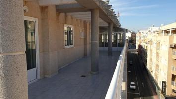 Apartamento en venta en Torrevieja photo 0