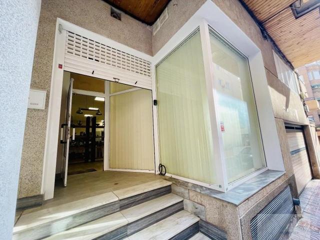 Local comercial en venta en Torrevieja, Centro photo 0