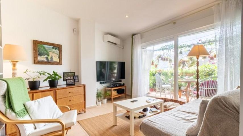 Piso en venta en Beniarbeig photo 0