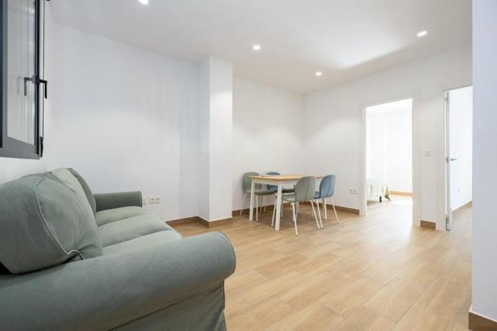 Piso en venta en Granada, Bola de Oro photo 0
