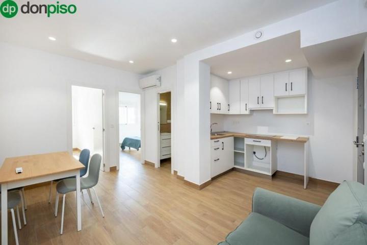 Piso en venta en Granada, Bola de Oro photo 0
