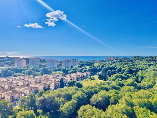Apartamento en venta en Dehesa de campoamor photo 0