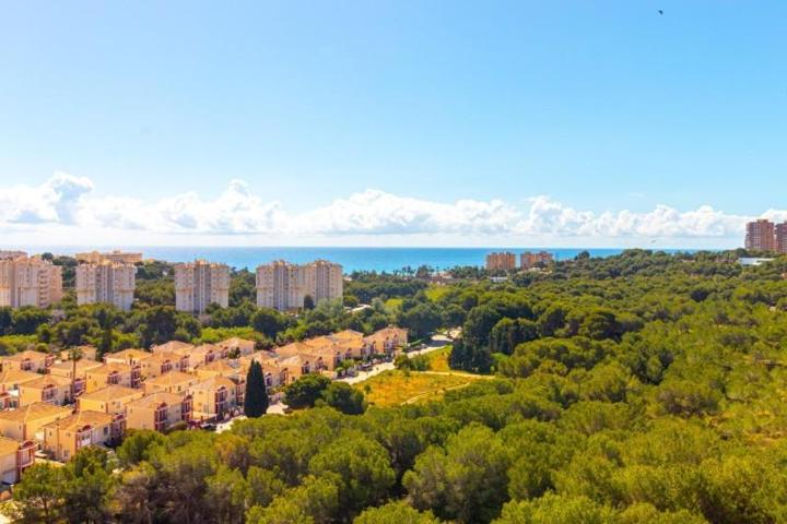 Apartamento en venta en Orihuela Costa, Altos de Campoamor photo 0