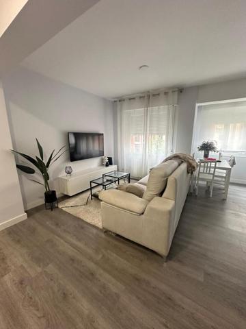 Piso en venta en Logroño, Universidad - Los Lirios photo 0