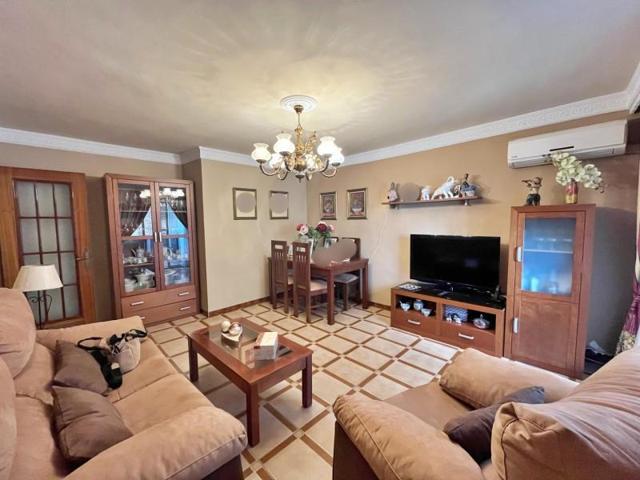 Piso en venta en Málaga, El Palo photo 0