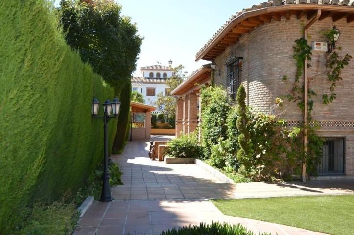 Chalet en venta en Ogíjares, ENTRADA photo 0