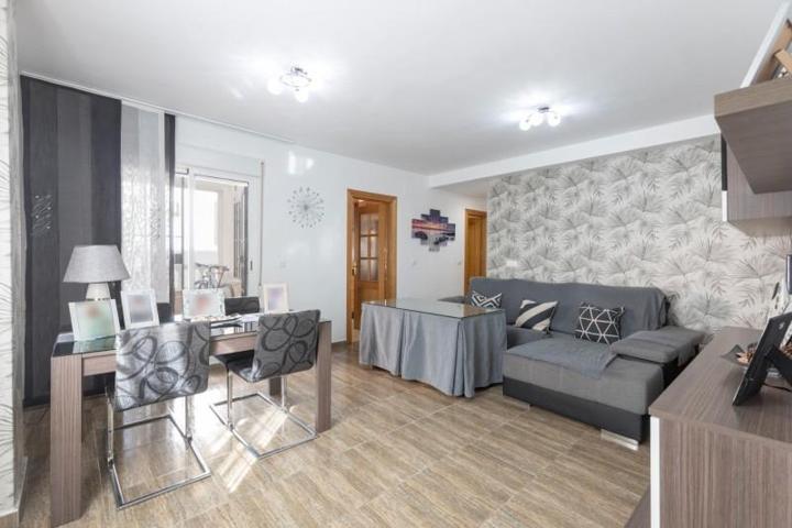Piso en venta en Cenes de la Vega, Sin Zona photo 0