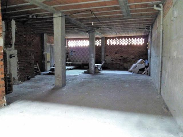 Local comercial en venta en Segovia, San lorenzo photo 0