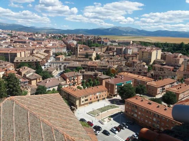Local comercial en venta en Segovia, Centro photo 0