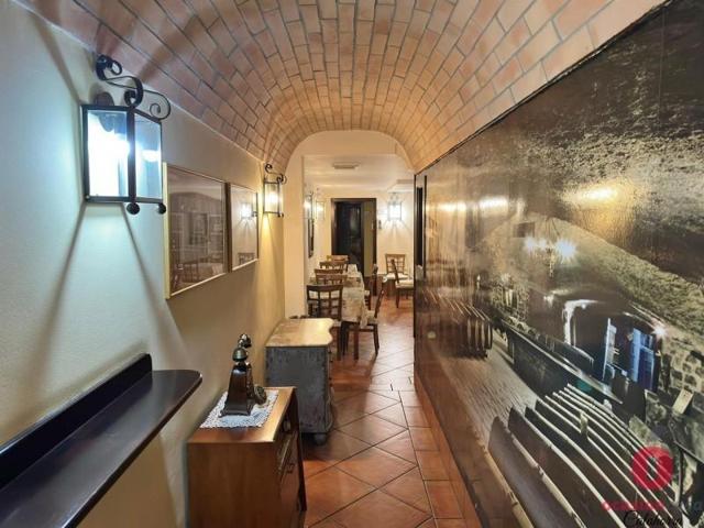 Local comercial en venta en Córdoba, Hesperia photo 0