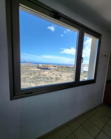 Apartamento en venta en Granadilla de Abona, San Isidro photo 0