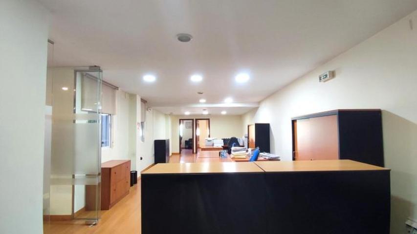 Local comercial en venta en Córdoba, Brillante photo 0
