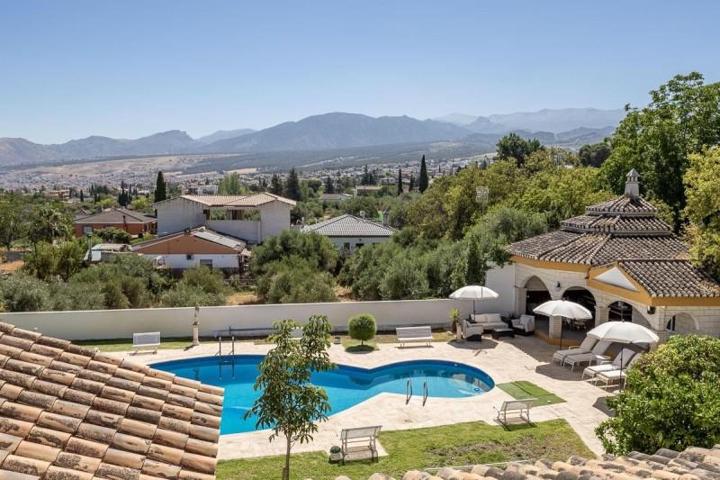 Chalet en venta en Ogíjares, Ambulatorio photo 0