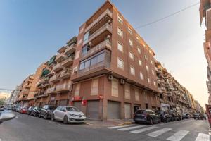 Entresuelo en venta en Elche, Altabix photo 0