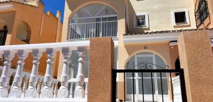 Adosada en venta en Orihuela Costa photo 0