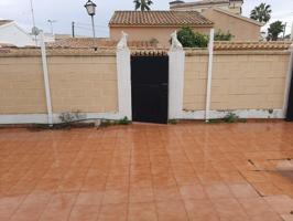Chalet en venta en Orihuela Costa photo 0