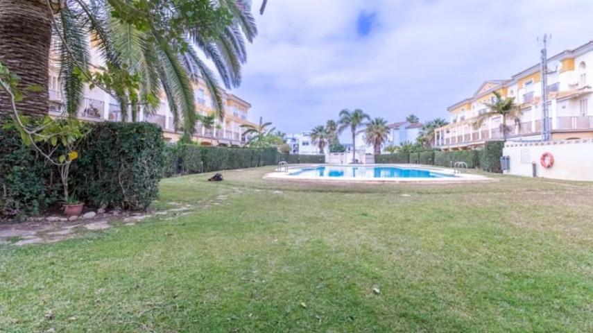 Apartamento en venta en Oliva photo 0