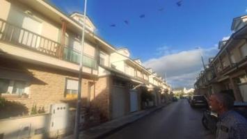 Adosada en venta en Camponaraya, Centro photo 0