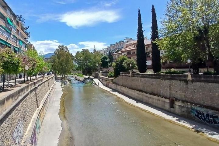 Piso en venta en Granada, Cervantes photo 0