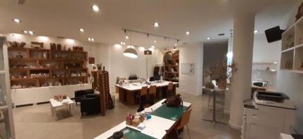 Local comercial en venta en Vitoria-Gasteiz, Casco viejo photo 0