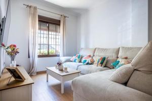 Casa en venta en Alcalá de Guadaira, Santa Lucia photo 0