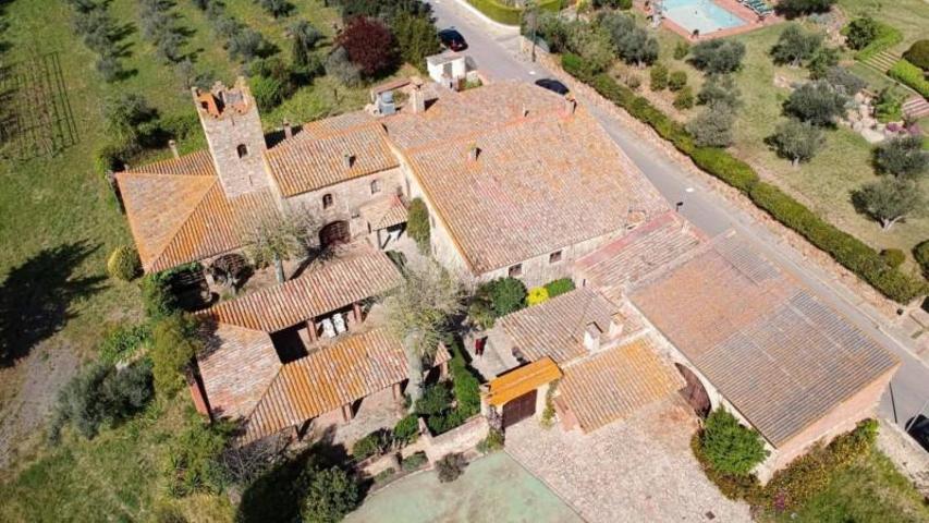 Local comercial en venta en Castell-Platja d'Aro, Castell d Aro photo 0