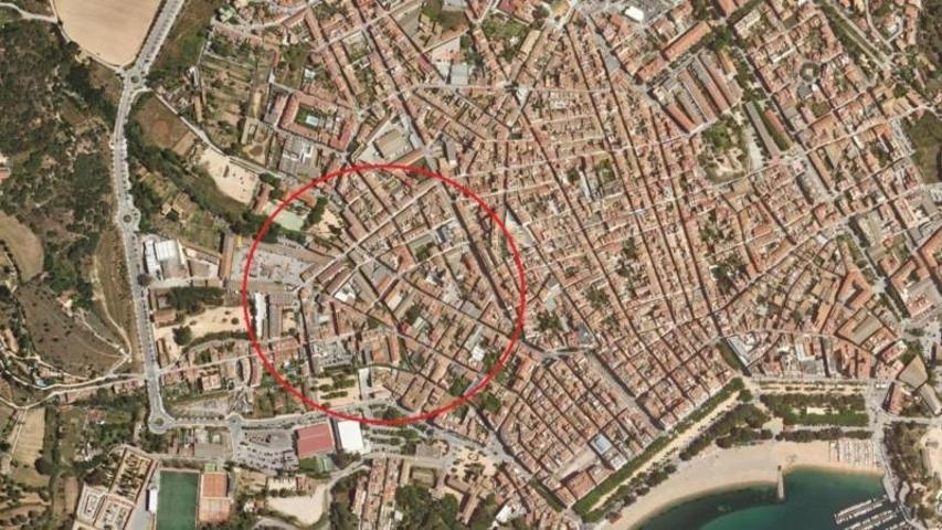 Parcela en venta en Sant Feliu de Guíxols, Centro photo 0
