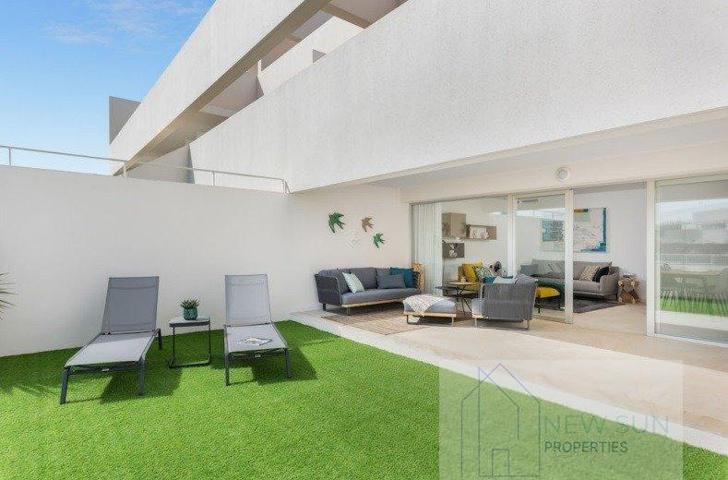 Bungalow en venta en Torrevieja, Los balcones photo 0