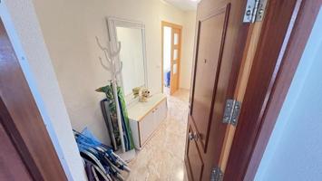 Apartamento en venta en Torrevieja, Playa de los Locos photo 0