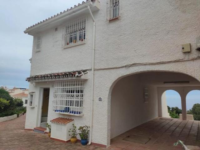 Chalet en venta en Nerja, Calle los Membrillos, 29780 photo 0