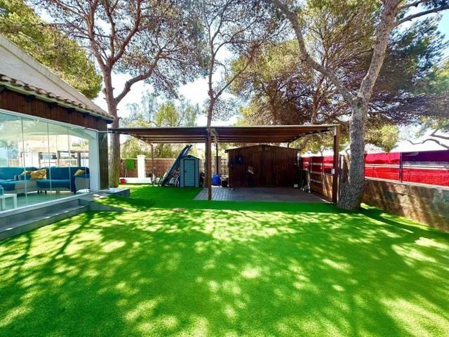 Chalet en venta en Orihuela Costa photo 0