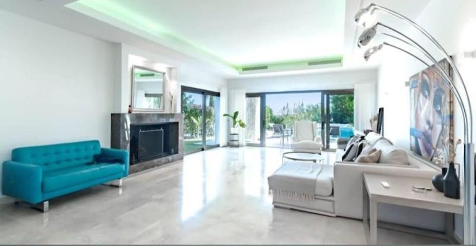 Chalet en alquiler en Estepona, Estepona East - El Paraiso photo 0