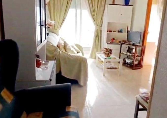 Apartamento en venta en Torrevieja photo 0