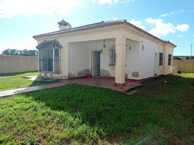 Chalet en venta en Chiclana de la Frontera, Pelagatos - Pago del Humo photo 0