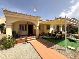 Chalet en venta en Guardamar del Segura, EL MOLL photo 0
