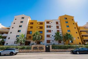 Apartamento en venta en Orihuela Costa photo 0