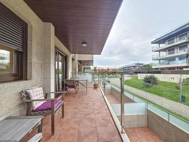 Piso en venta en Sanxenxo, Salnés photo 0