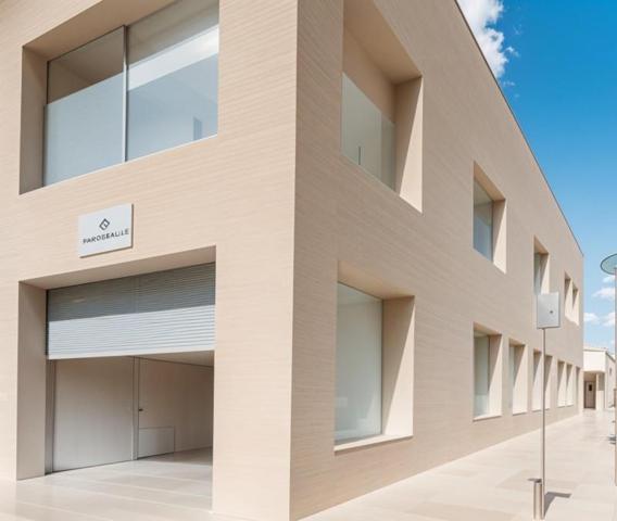 Local comercial en venta en Vilanova i la Geltrú, Molí de Vent photo 0