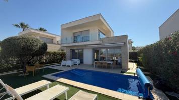 Chalet en venta en Orihuela photo 0