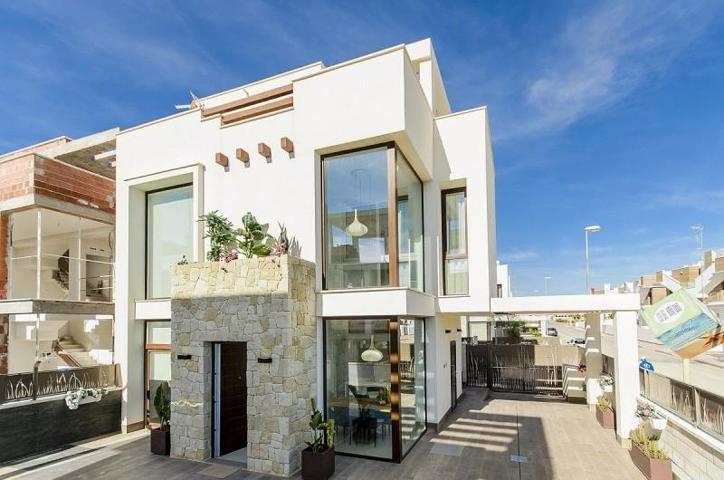Chalet en venta en Ciudad quesada, Costa blanca sur photo 0
